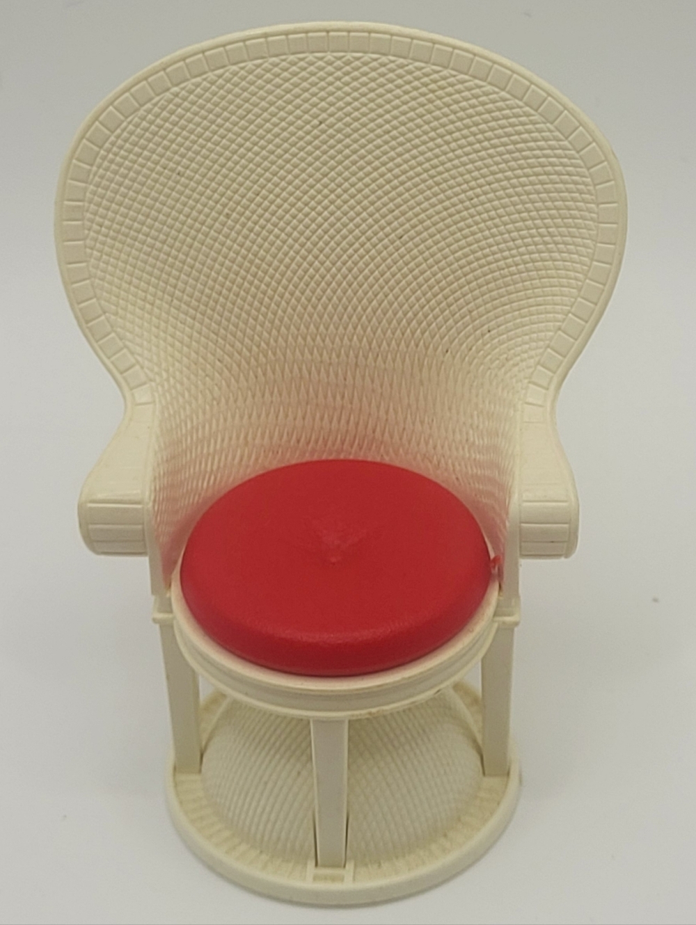 Tomy Smaller Homes & Garden Dollhouse Furniture White Red Wicker Chair Vintage